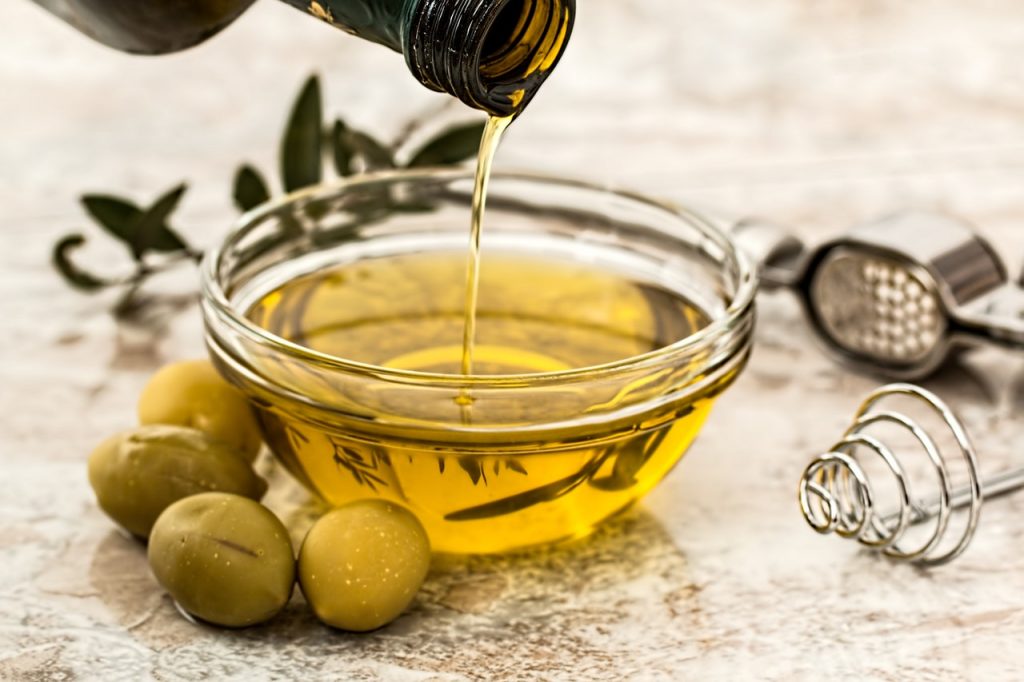 9 Manfaat Extra Virgin Olive Oil untuk Kesehatan dan Kecantikan 9 Manfaat Extra Virgin Olive Oil untuk Kesehatan dan Kecantikan